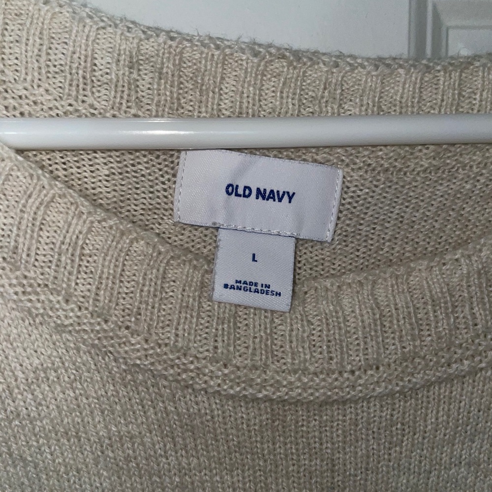 Large old navy cream sweater , great condition